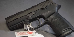 Sig Sauer P320 9mm Hi-cap LIKE NEW 